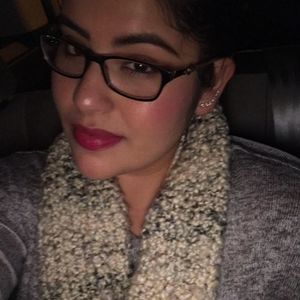 Meet your Posher, Fanny